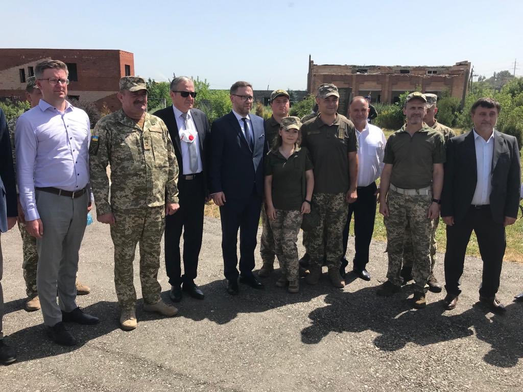 Wizyta Ambasadorów Polski, Estonii, Łotwy i Słowacji na Donbasie