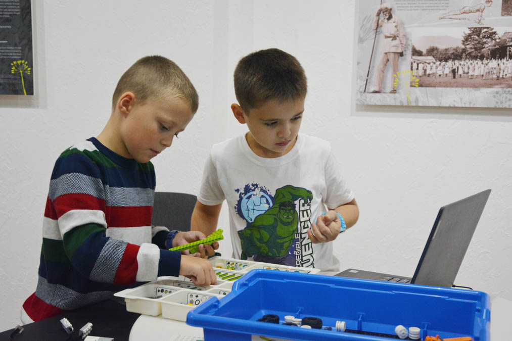 Креативний тренінг з робототехніки для дітей та молоді