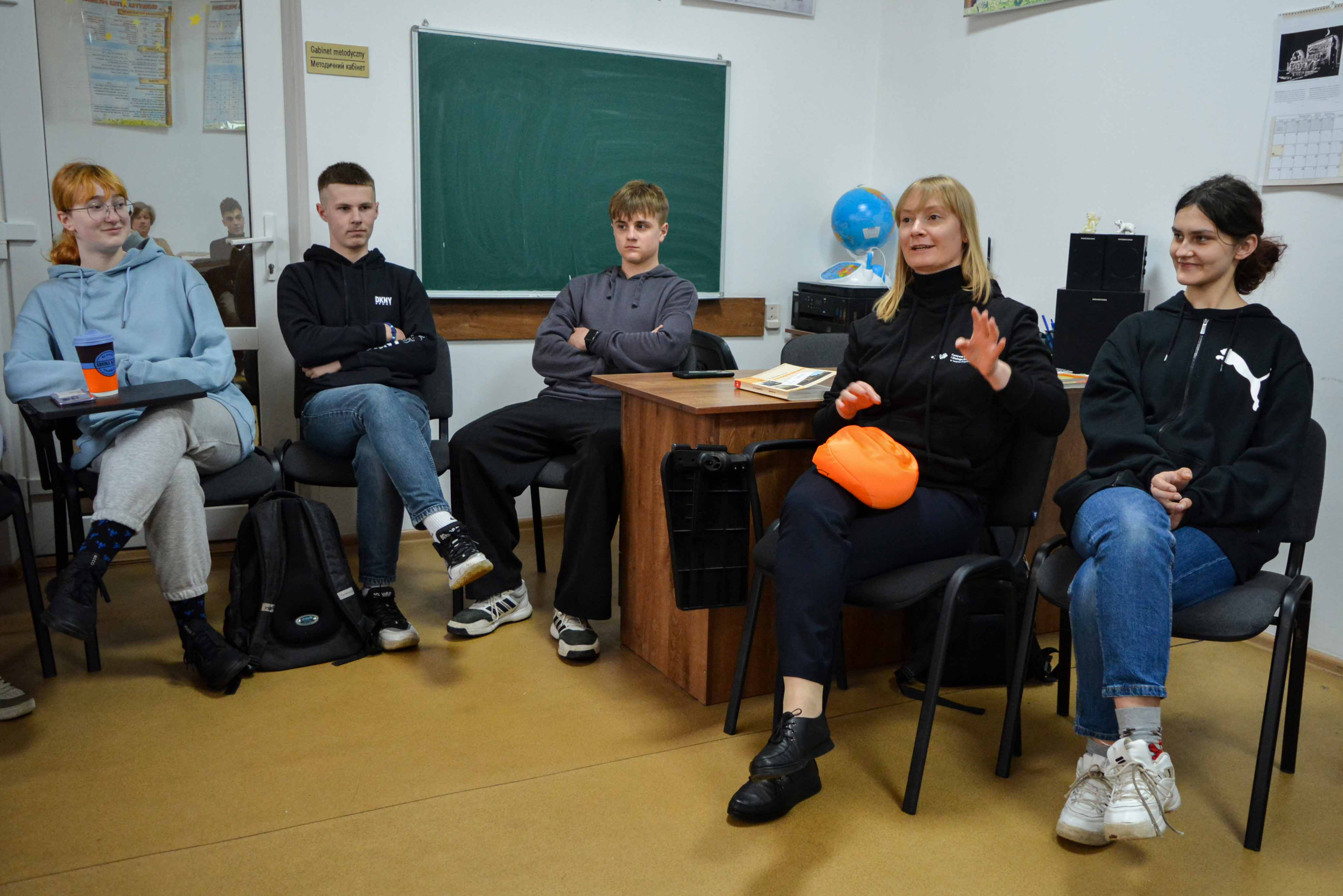 Волонтери Центру польської культури розмовляють про поточну діяльність осередку