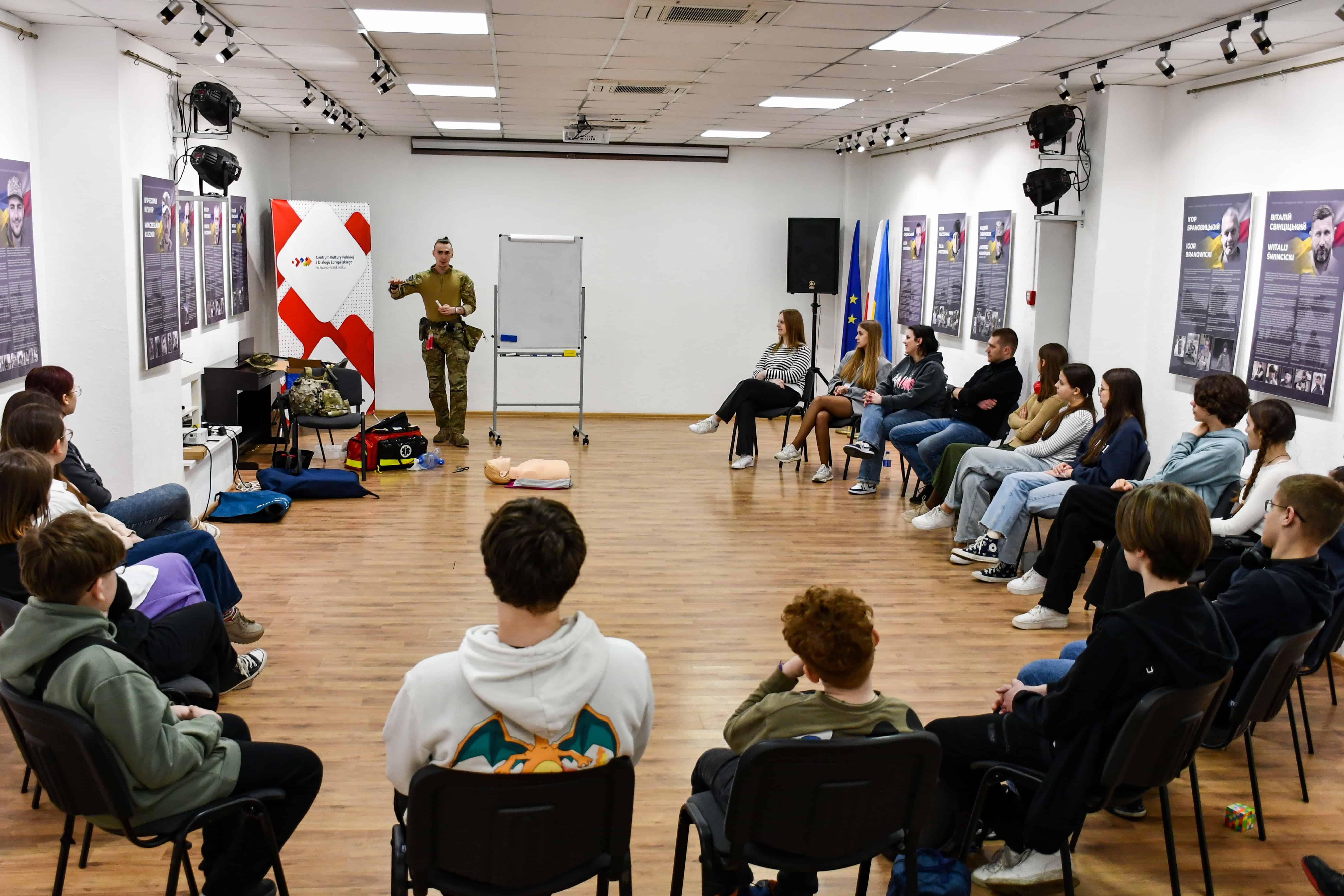 Тренінг з надання першої допомоги в Центрі польської культури